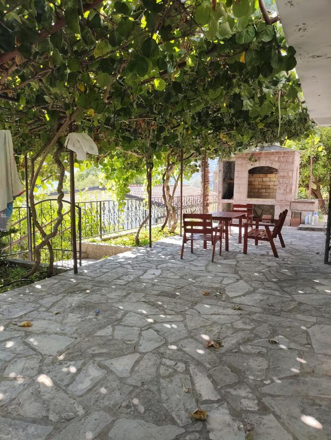 L & D Panorama Apartmani Рисан Экстерьер фото