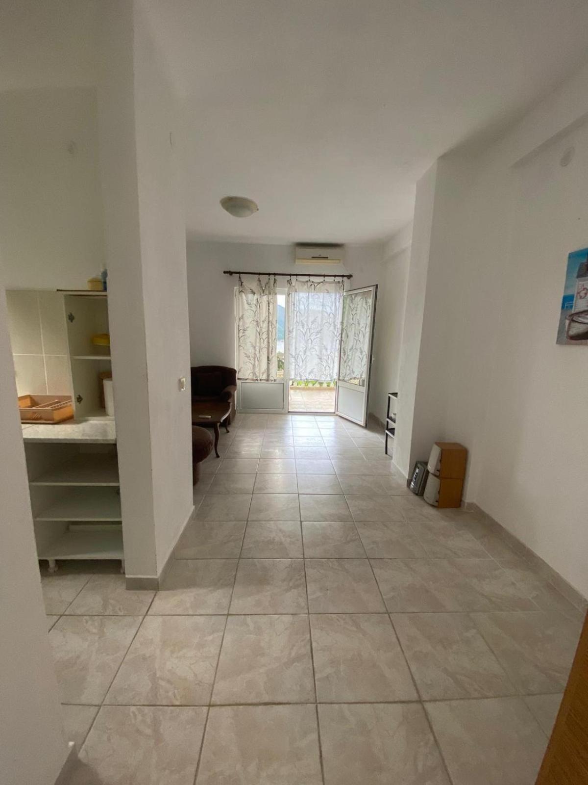 L & D Panorama Apartmani Рисан Экстерьер фото
