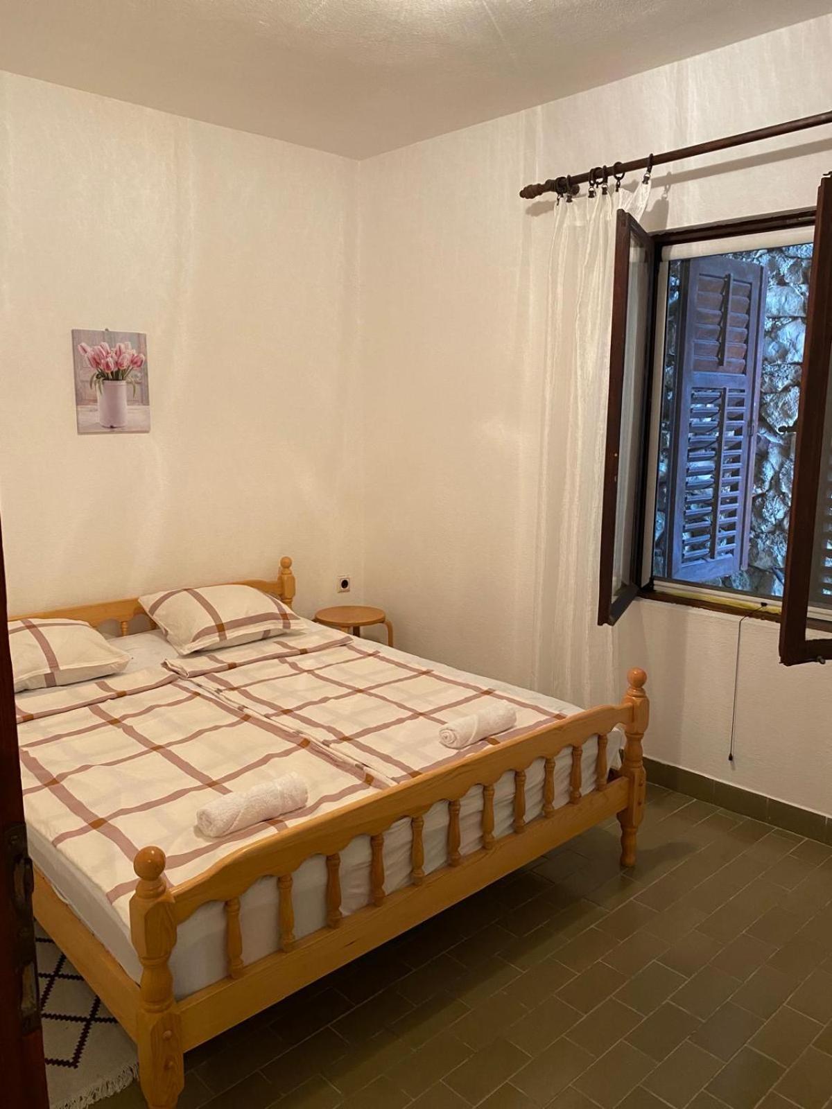 L & D Panorama Apartmani Рисан Экстерьер фото